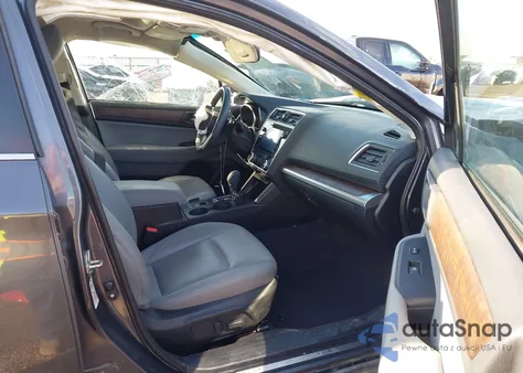 2018 Subaru Outback 2.5I Limited z USA, uszkodzony, nr VIN 4S4BSANC1J3309807